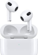 Apple AirPods (3rd generation) with MagSafe Charging Case (2021) - Image 3